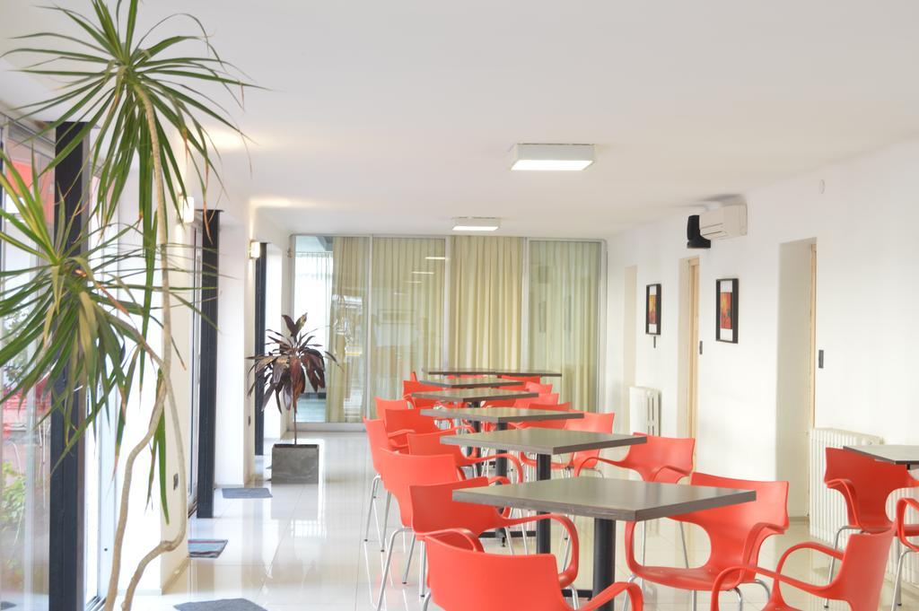 Hotel Ritz Alta Gracia Extérieur photo
