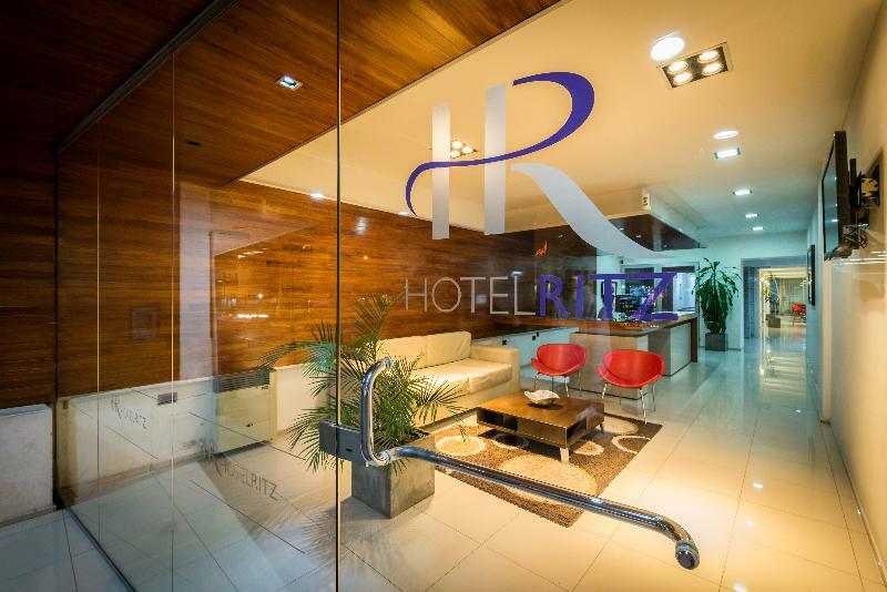 Hotel Ritz Alta Gracia Extérieur photo